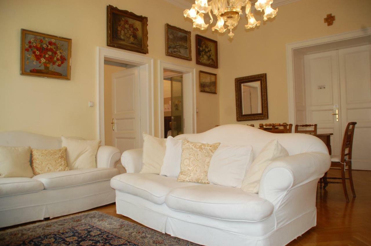 Melantrichova Apartment Praga Esterno foto