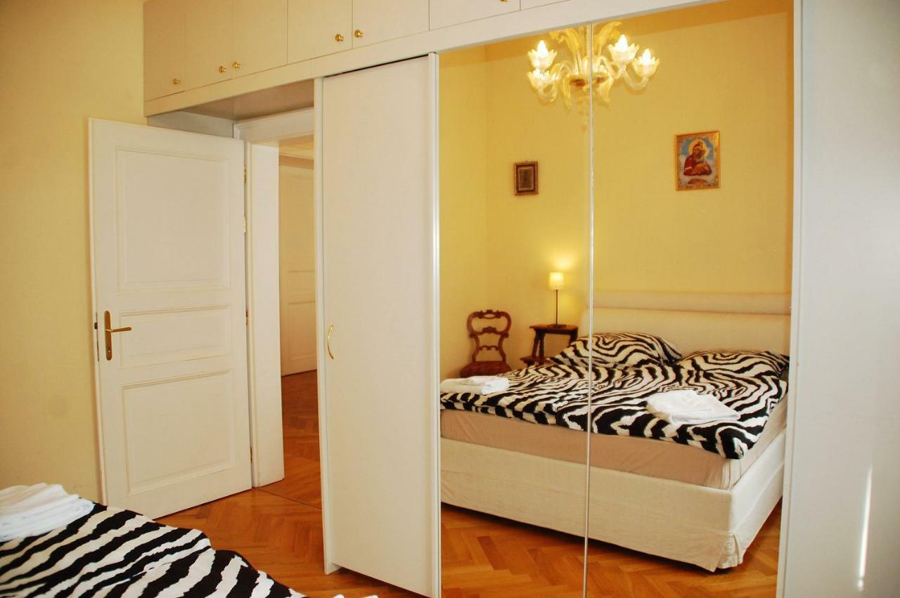Melantrichova Apartment Praga Esterno foto